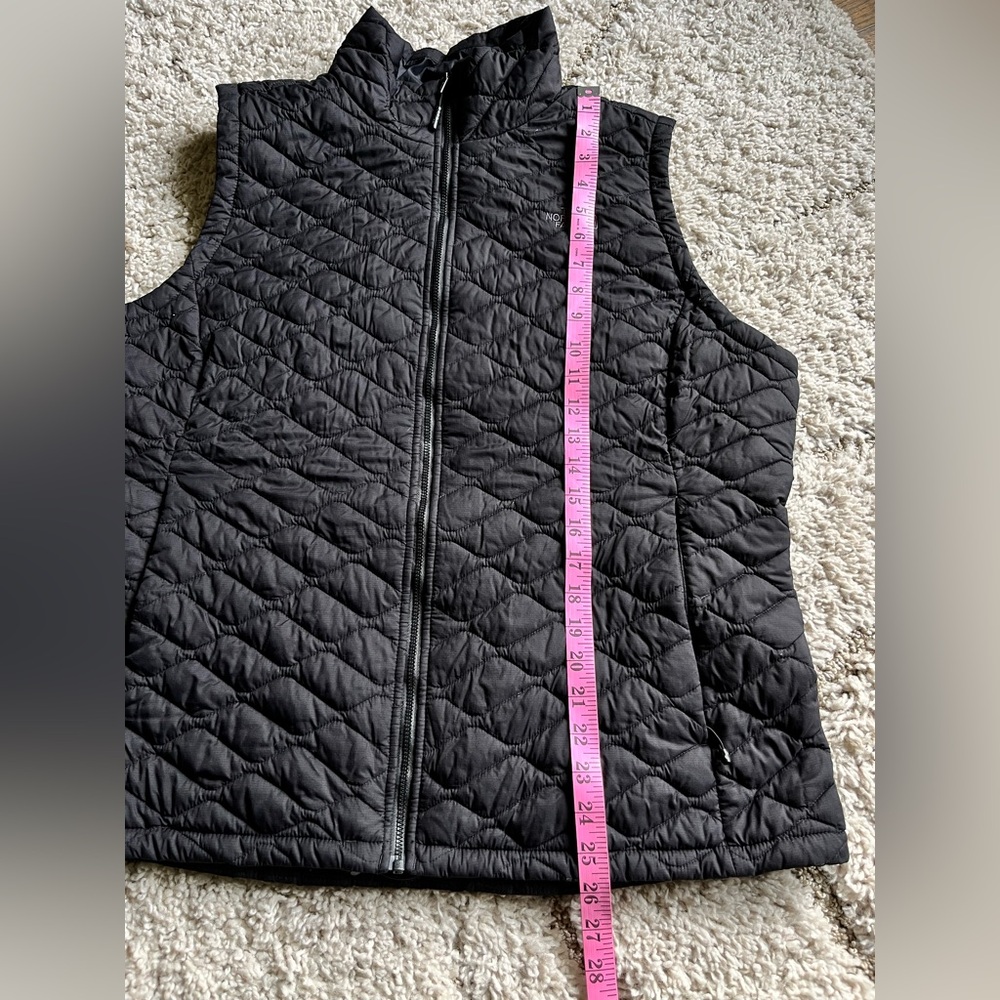 The North Face Black Women's vest - Picture 7 of 10